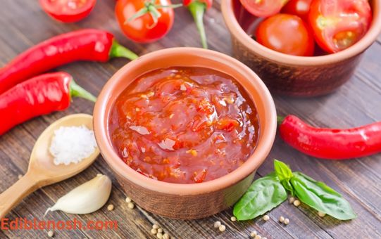 How to Use Tomato Paste in Spaghetti Sauce