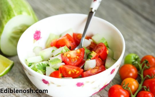 The Cons of Using Canned Tomatoes in Salads
